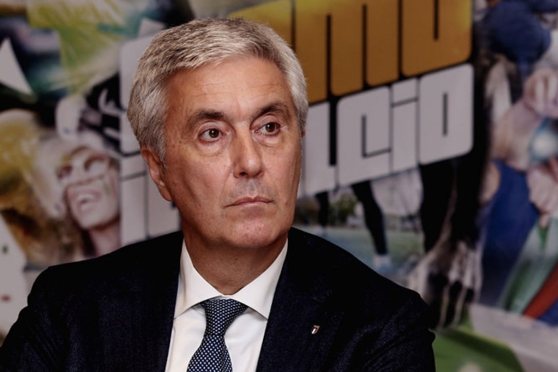 "Stop è decisione coerente con il momento che sta vivendo l'Italia". Il messaggio del Presidente LND Cosimo Sibilia