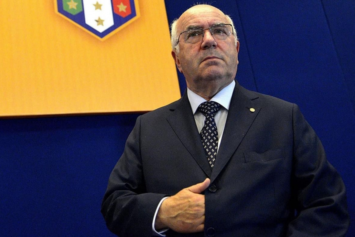 IL CALCIO PUGLIESE PIANGE CARLO TAVECCHIO