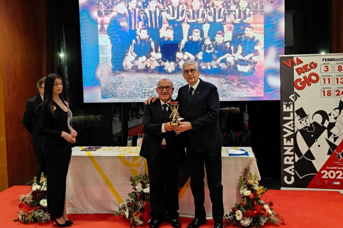 Il Presidente Vito Tisci insignito del 40° Premio Torquato Bresciani dal CGC di Viareggio 