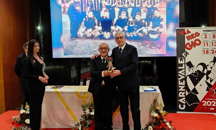 Il Presidente Vito Tisci insignito del 40° Premio Torquato Bresciani dal CGC di Viareggio 