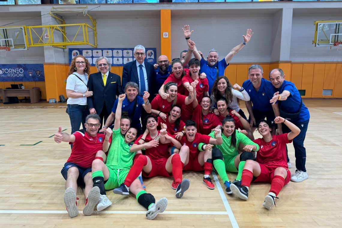 La Puglia stacca il pass per la semifinale del Torneo delle Regioni di futsal sotto gli occhi del Presidente Vito Tisci